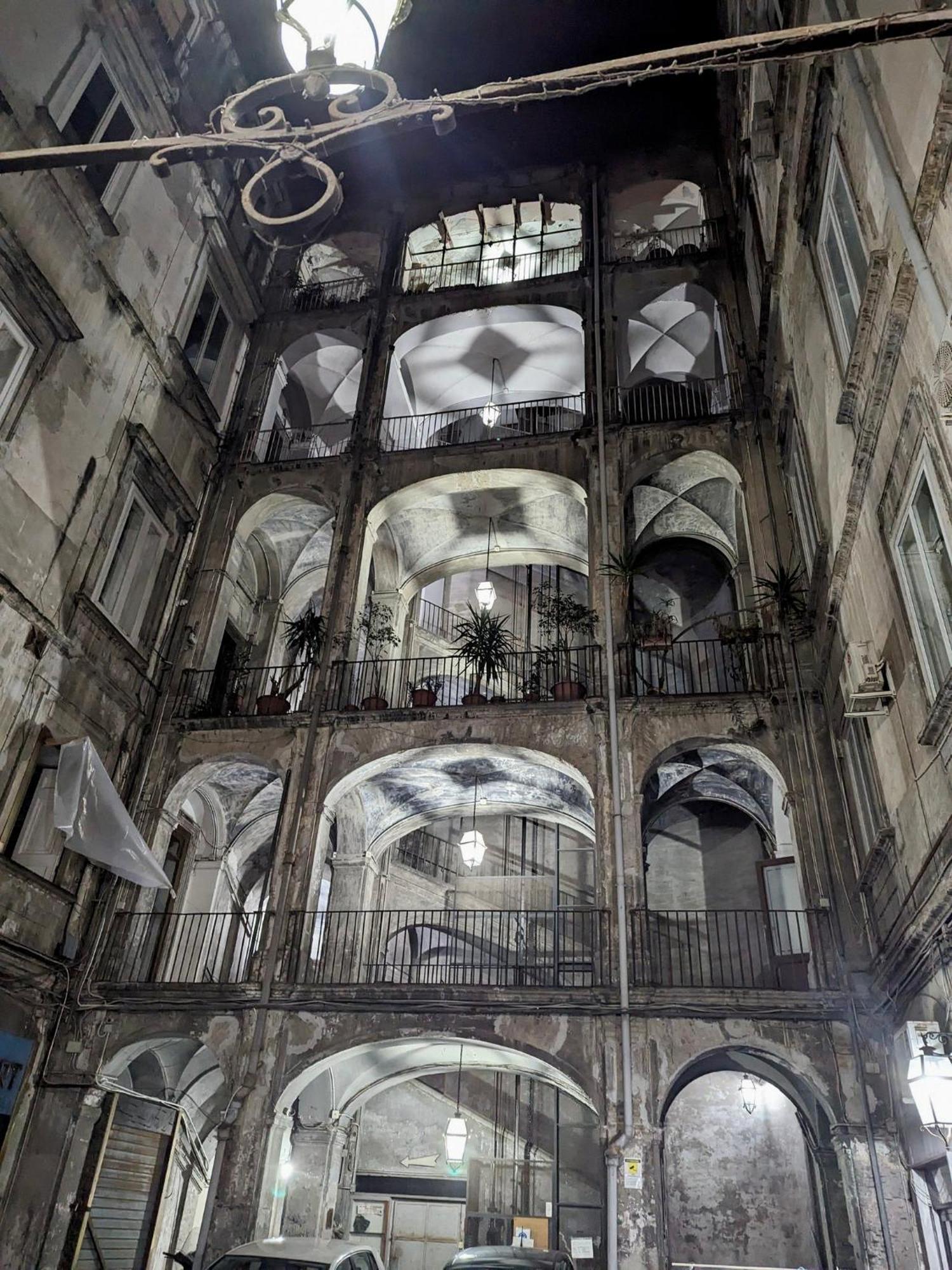 Bed and breakfast Duomo Miradois 152 Napoli Extérieur photo